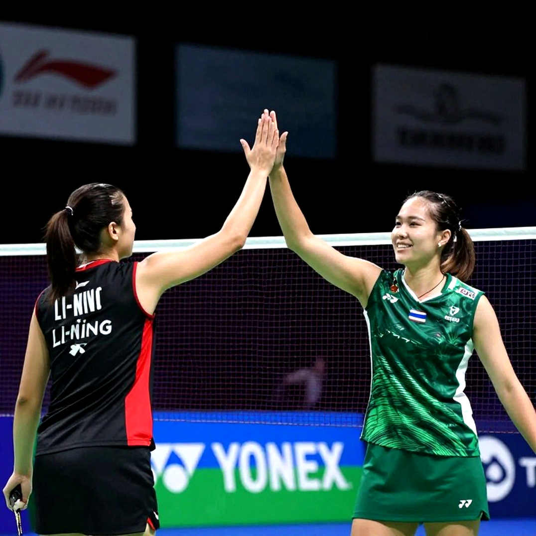 Alwi Farhan tập chung với Kento Momota trước Asian Games 2026: đọc bản đồ vận động từ một khoảng trống dữ liệu