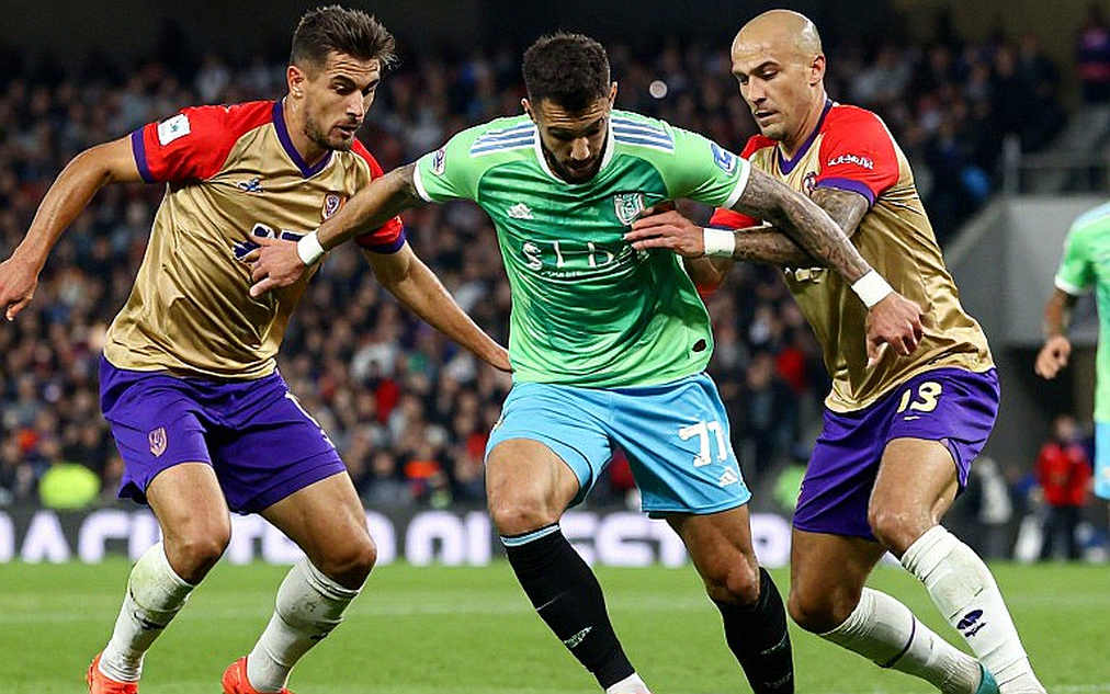Capello đòi Italy bỏ đường chuyền ngang: đúng chẩn đoán, thiếu một trung phong