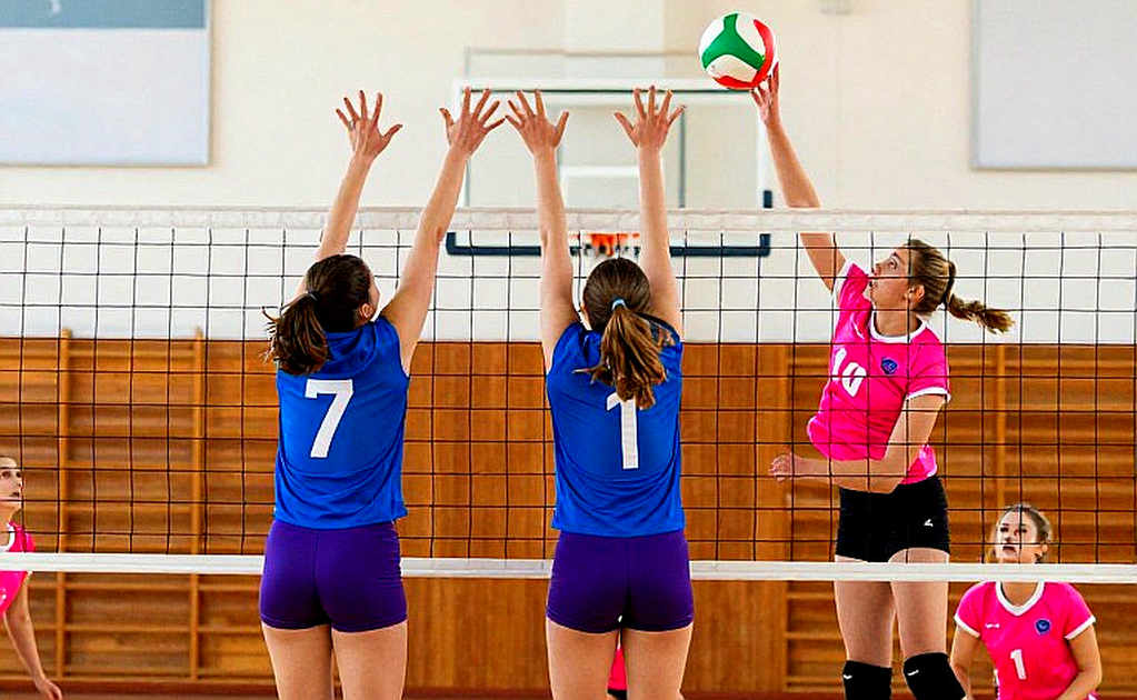 Mười bảy bức tường và một khoảng trống: Trung Quốc gục ngã trước Hàn Quốc ở tứ kết AVC 2026