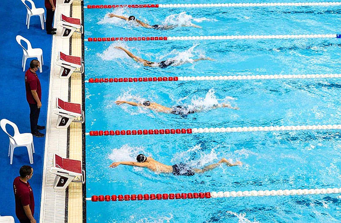 Carson Hoak Commits to Cincinnati: When Short Course and Long Course Tell Two Different Stories